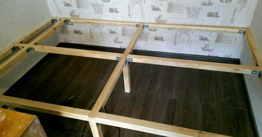 Подиум в интерьере: 4 преимущества