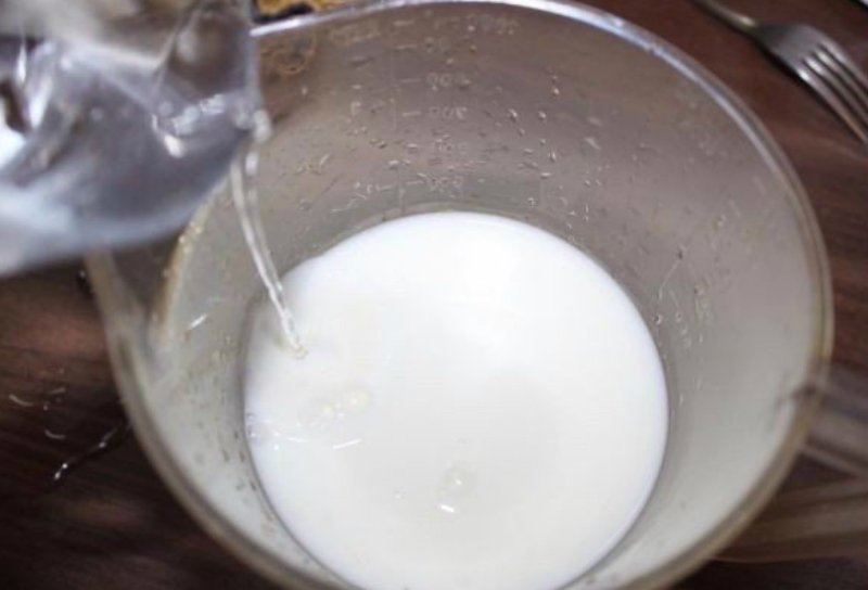 как приготовить молочную подкормку