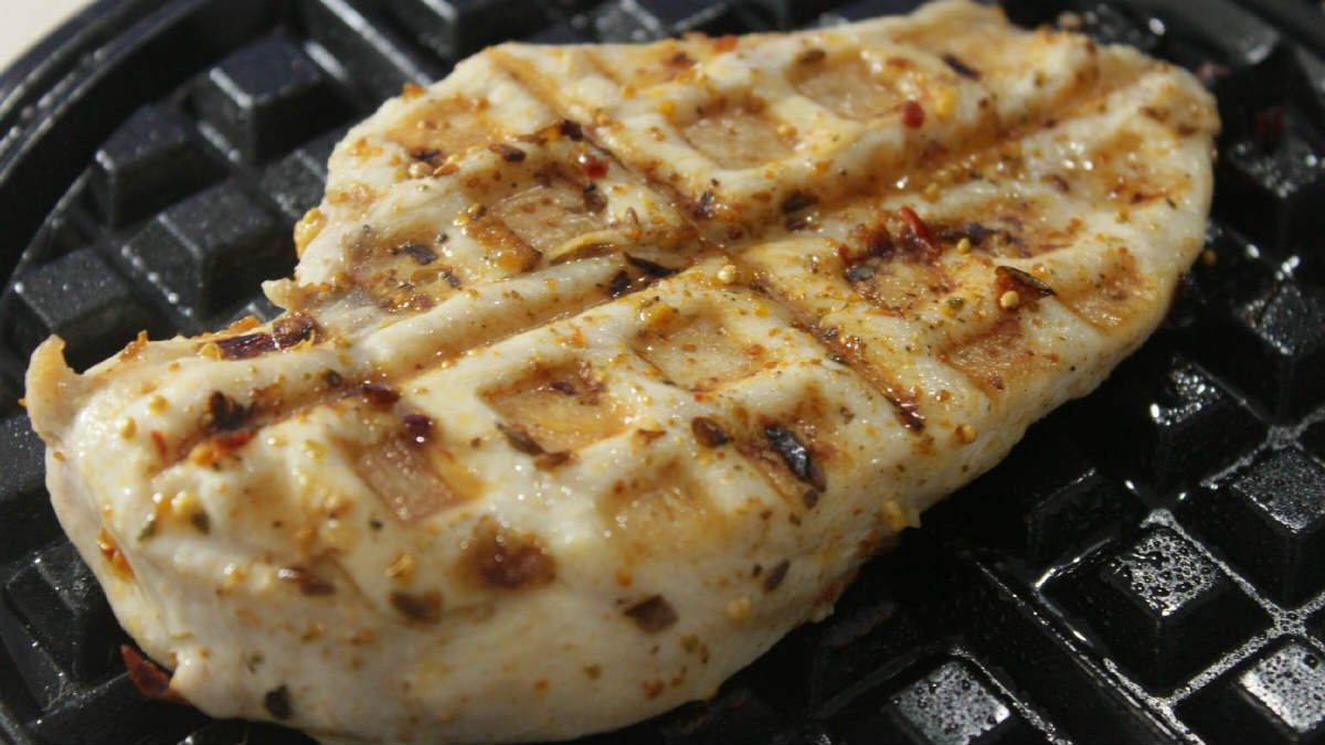 стейк в вафельнице