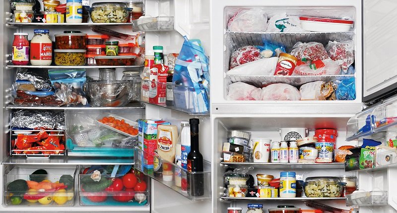 Порядок в холодильнике: как сэкономить место на полках