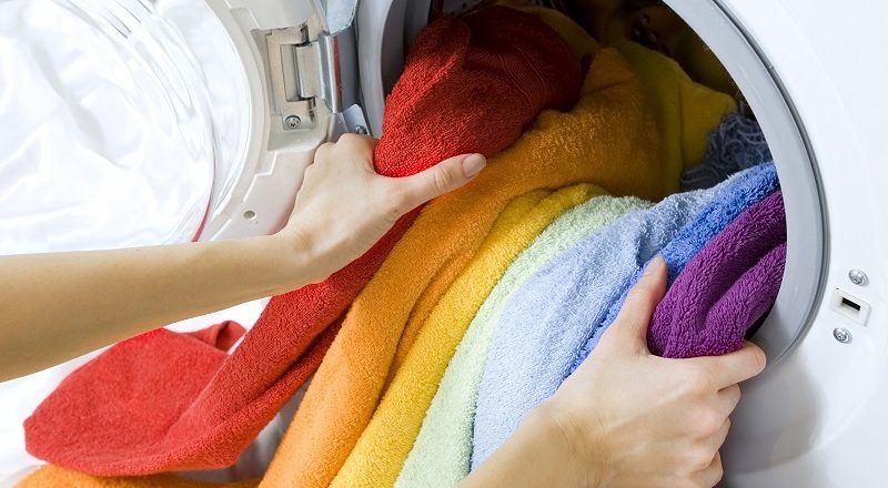 разноцветные полотенца