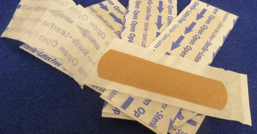 Применение пластыря в быту как применять пластырь в быту