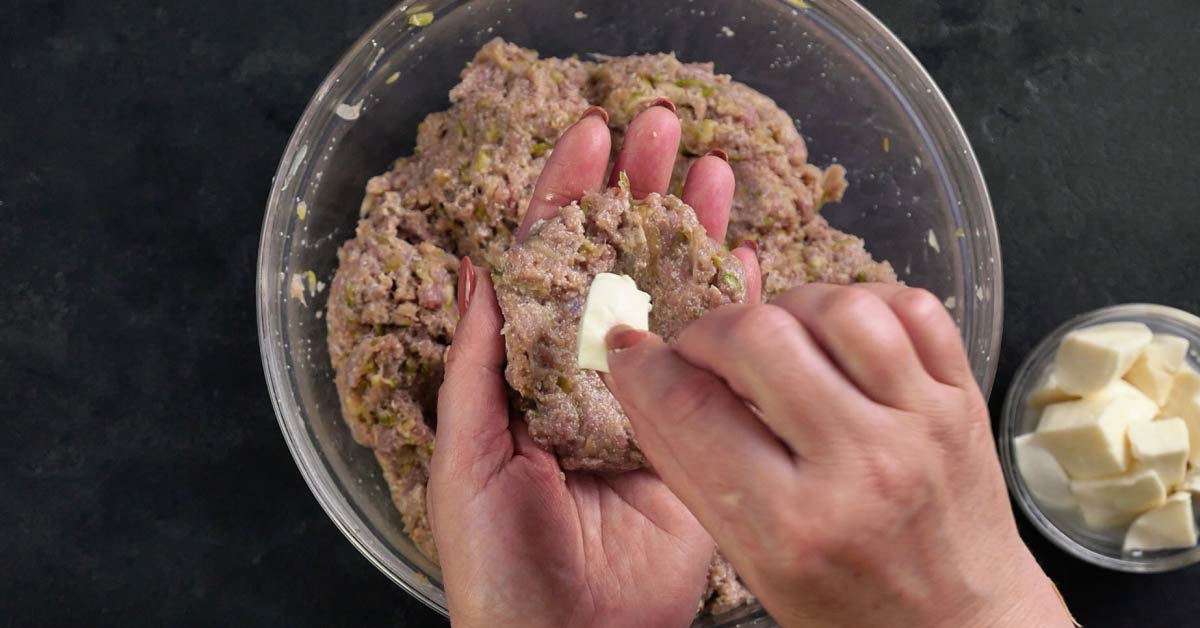 горячие шарики с сыром