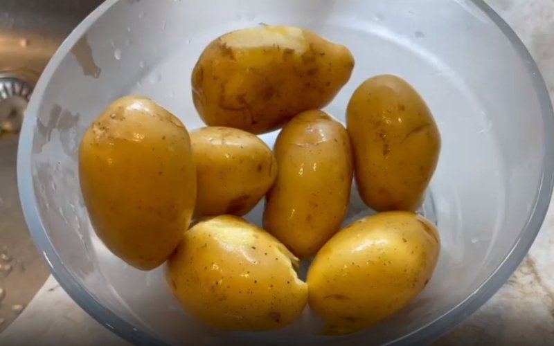 как приготовить картофель в микроволновке