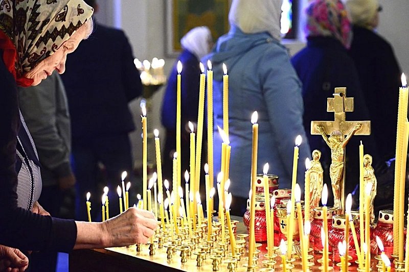 служба в церкви