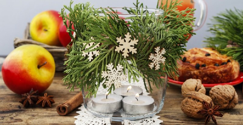 праздничный подсвечник