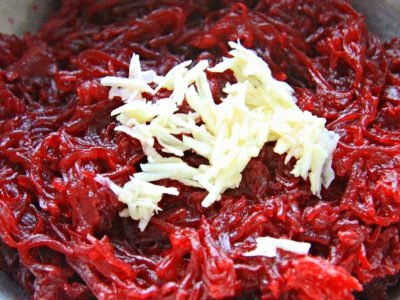 Салаты из сырой свеклы