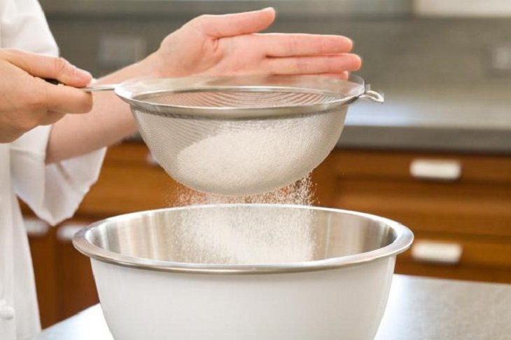 Мука в дрожжевом тесте