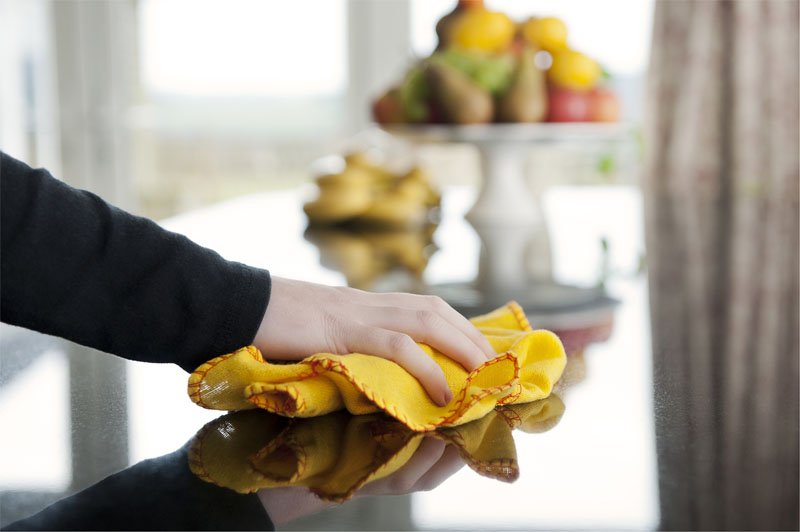 полировка мебели с помощью лимонов