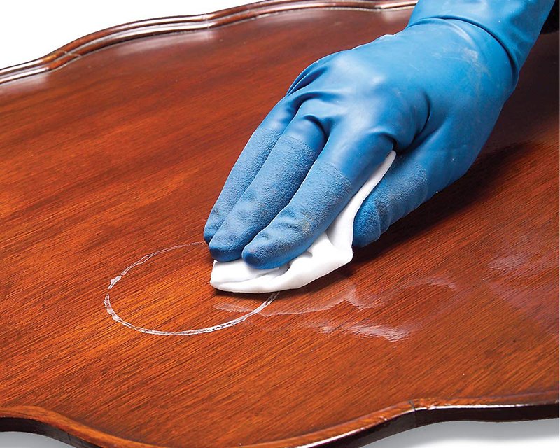 пятно на столе