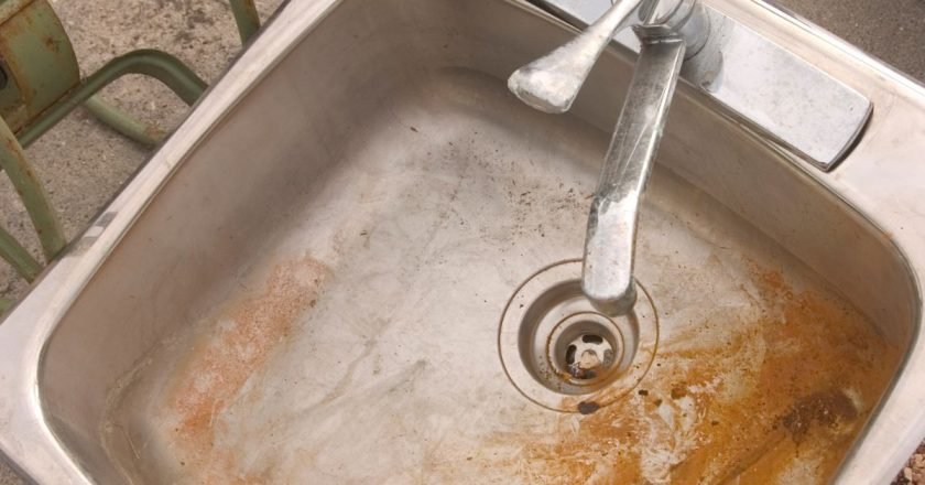 старая раковина на даче