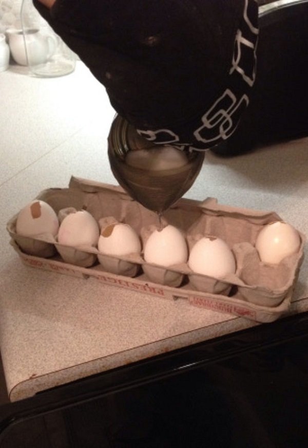 свечи в скорлупе