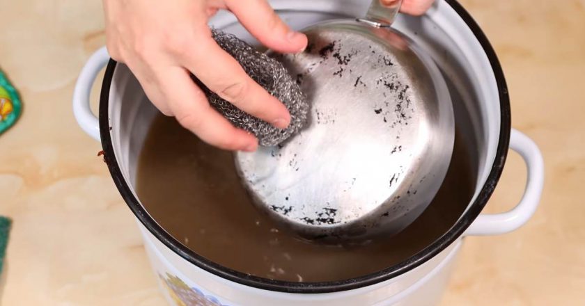 чистка сковороды