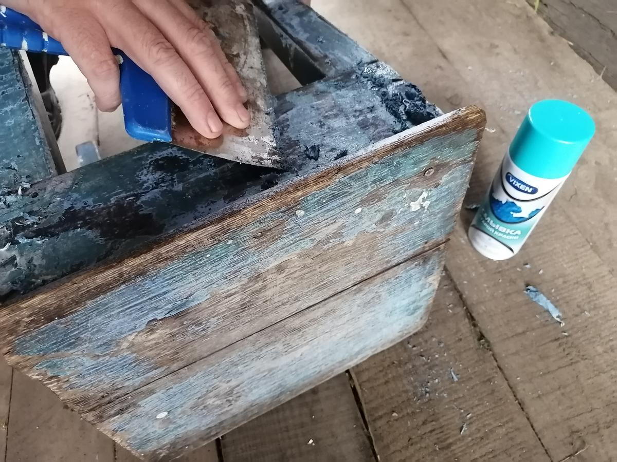 реставрация старой табуретки