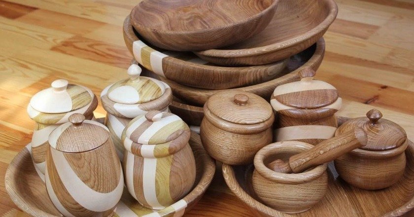 где хранить деревянную посуду