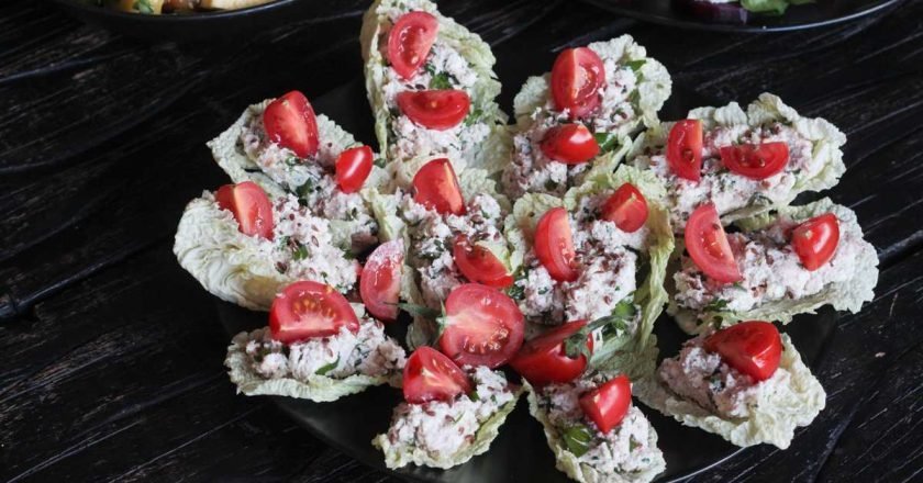 закуска с тунцом