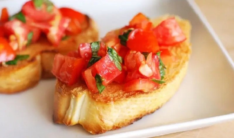 брускетта с овощами