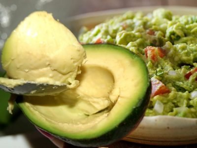 Какие вкусные блюда с авокадо приготовить: 7 рецептов