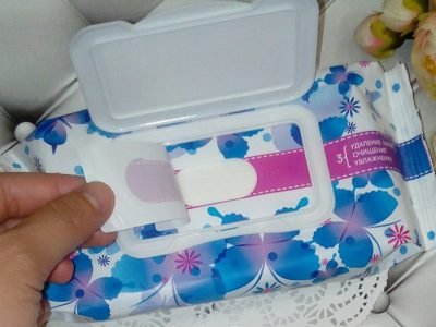 Чем опасны влажные салфетки
