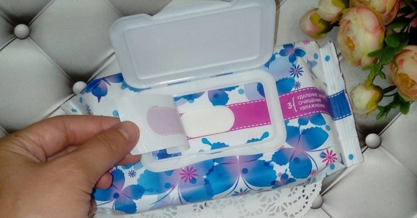 Чем опасны влажные салфетки