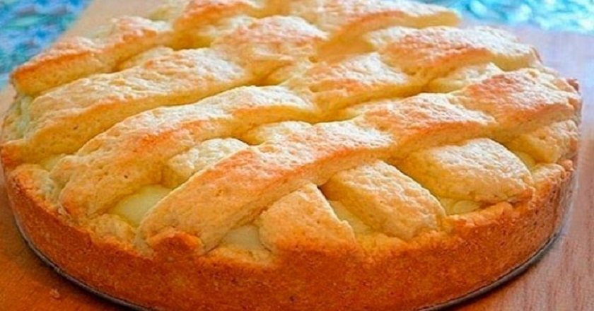 Яблочный пирог с кремом