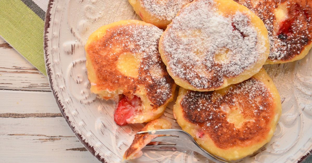 нарезанные яйца