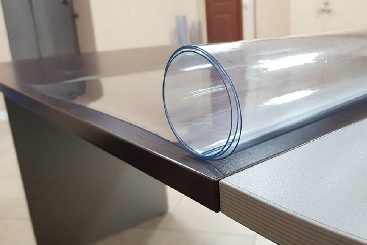 прозрачная прокладка на стол