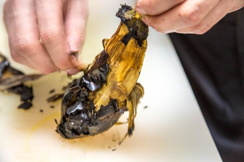 нарезать баклажаны