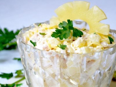 Ананасовый салат