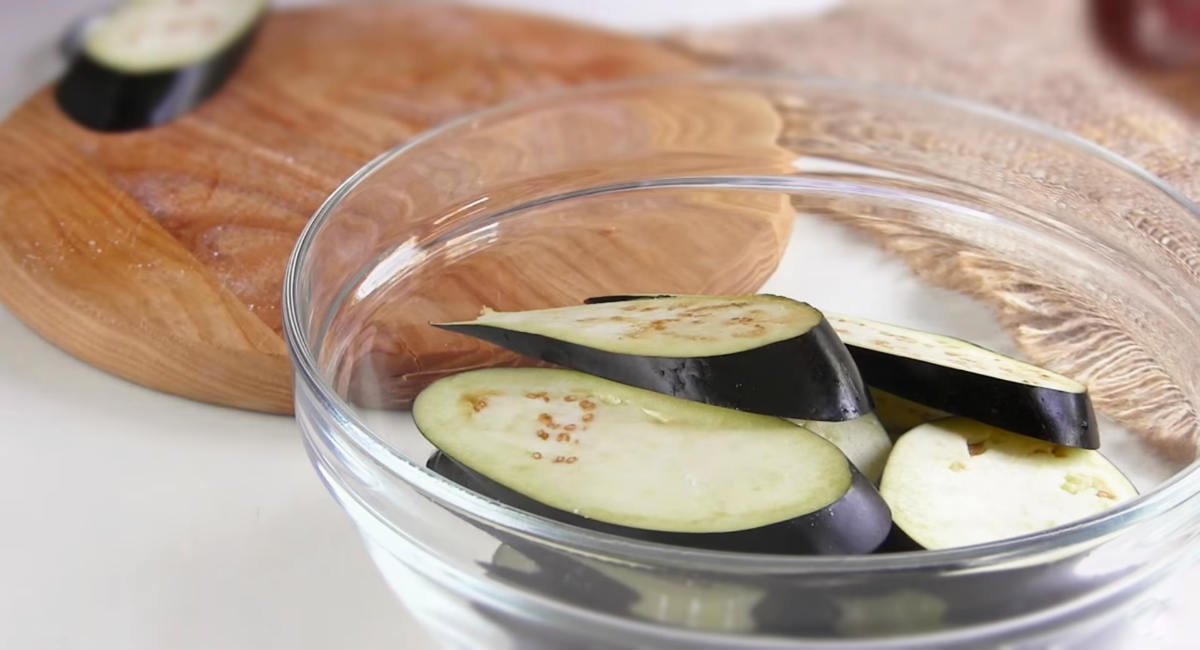 ломтики баклажанов