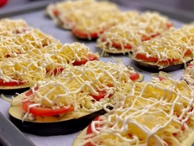 Баклажаны с сыром и помидорами: французский рецепт