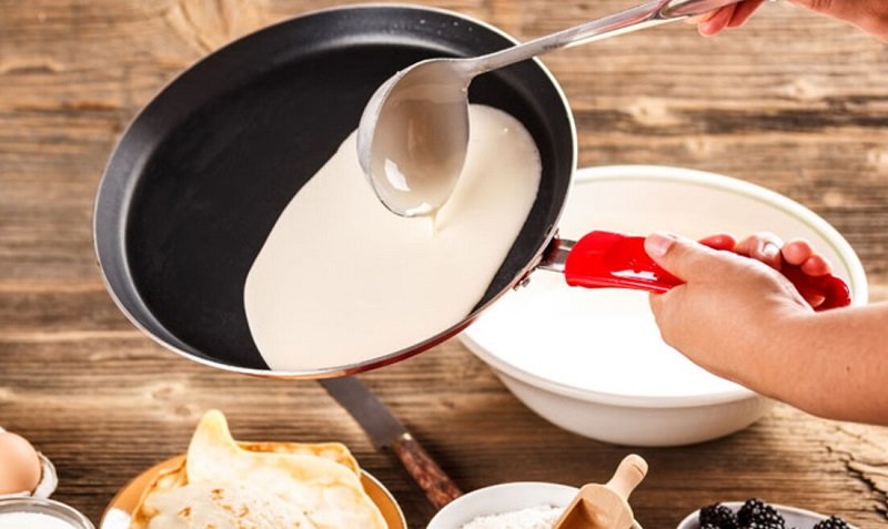 выпекание блинов