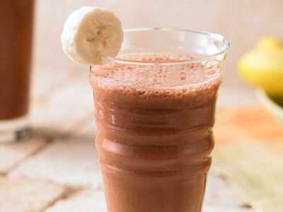 Банановый коктейль с какао