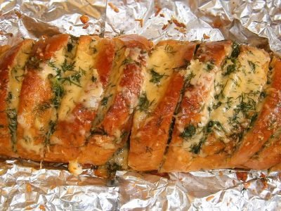Батон с сыром в духовке