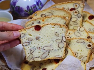 Белковый кекс с орехами