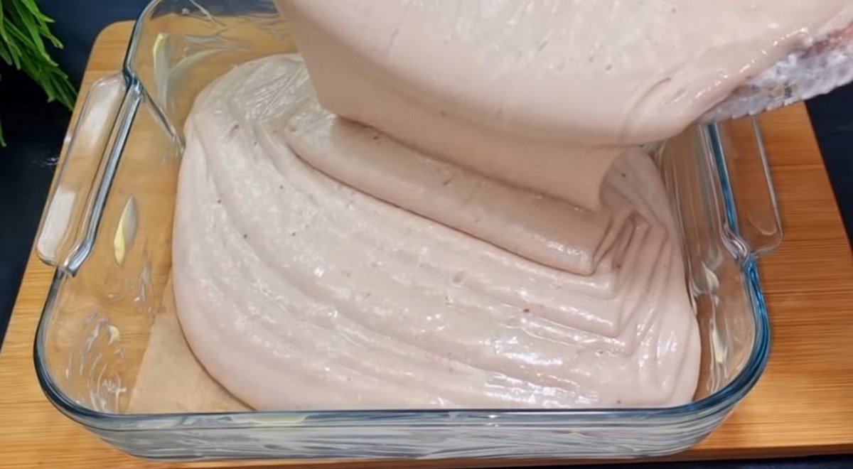 тесто в форме