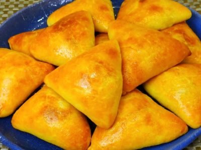 Бездрожжевые пирожки на кефире: быстрый рецепт