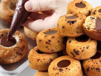 Бисквитные пирожные с шоколадом