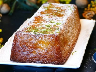 Бисквитный кекс с яблоками в духовке