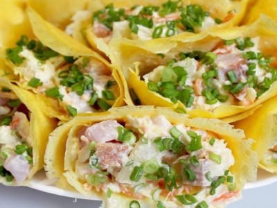 Блинчики с курицей и ананасами