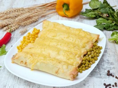 Блинная запеканка со шпинатом