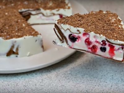 Блинный торт со сметанным кремом