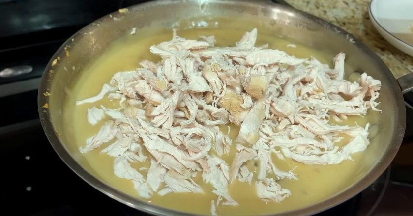 Тонкие блины с курицей и грибами - Со Вкусом