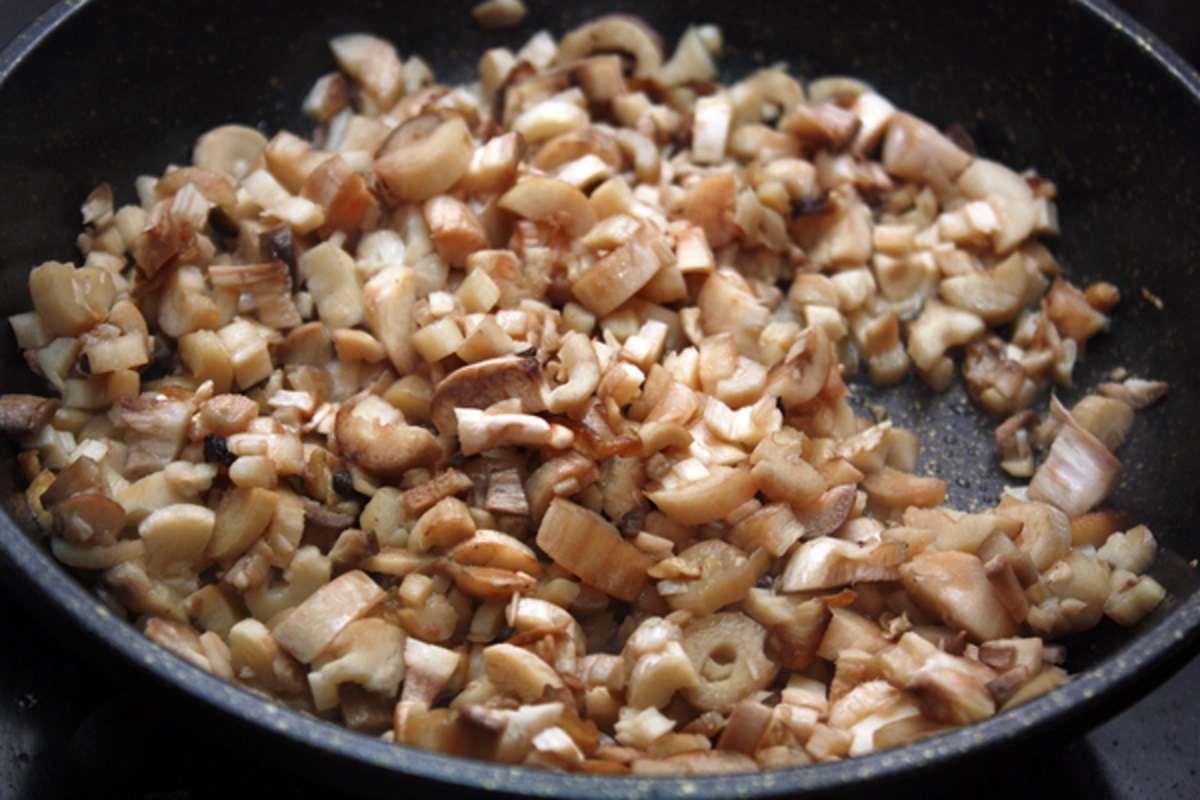 грибы и лук