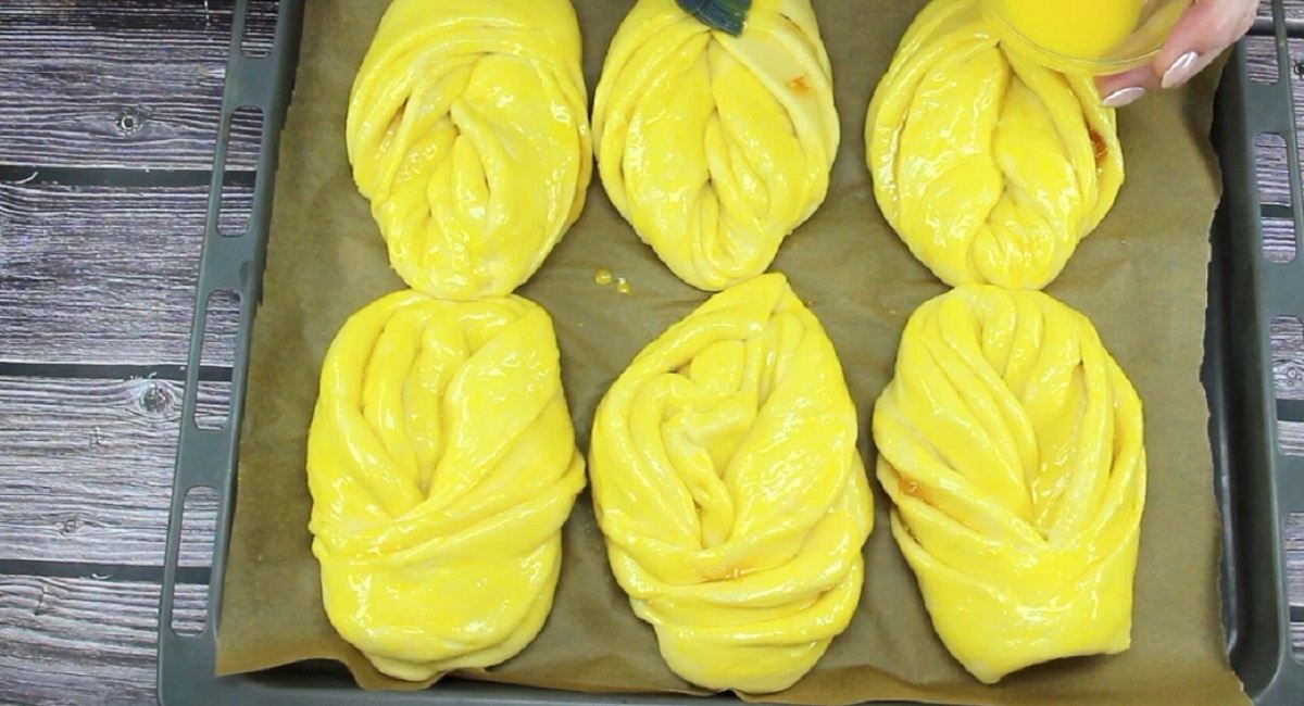 булочки на противне