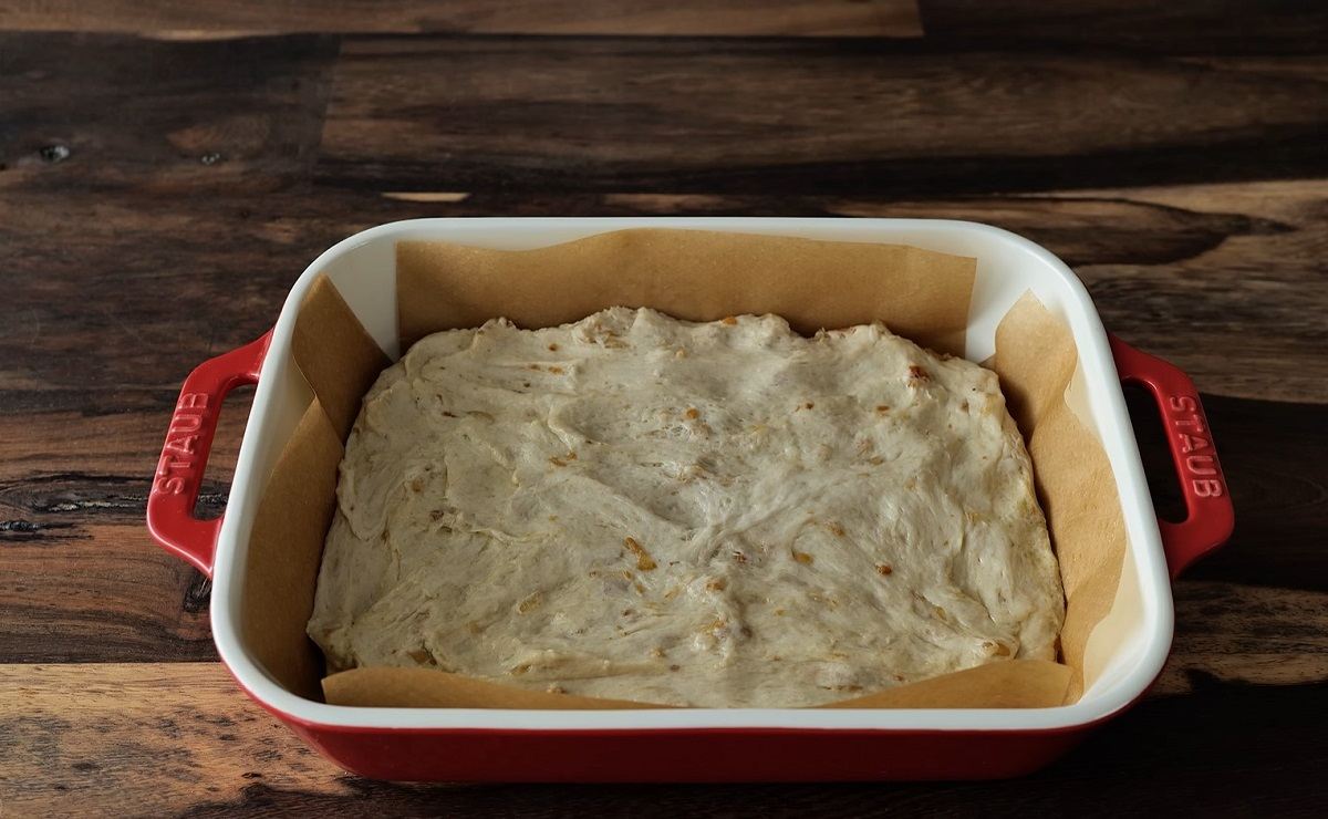 тесто в форме