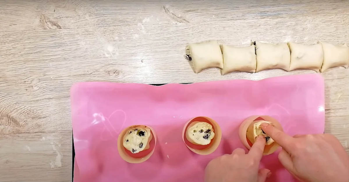 булочки с изюмом