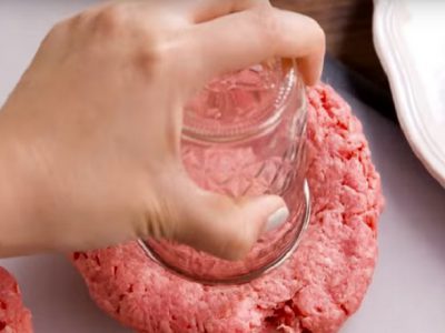 Бургер с яйцом