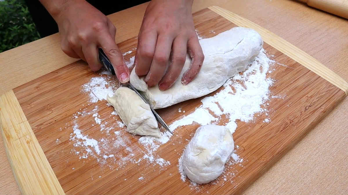Тесто на кефире для чебуреков с мясом на сковороде рецепт пошаговый с фото