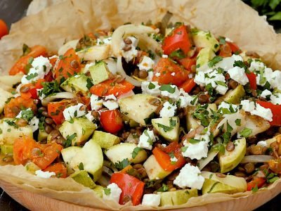 Чечевица с овощами в пергаменте